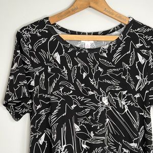 NWT Women's Black & White Maleficent Dress Small Lularoe LLR Disney Villain